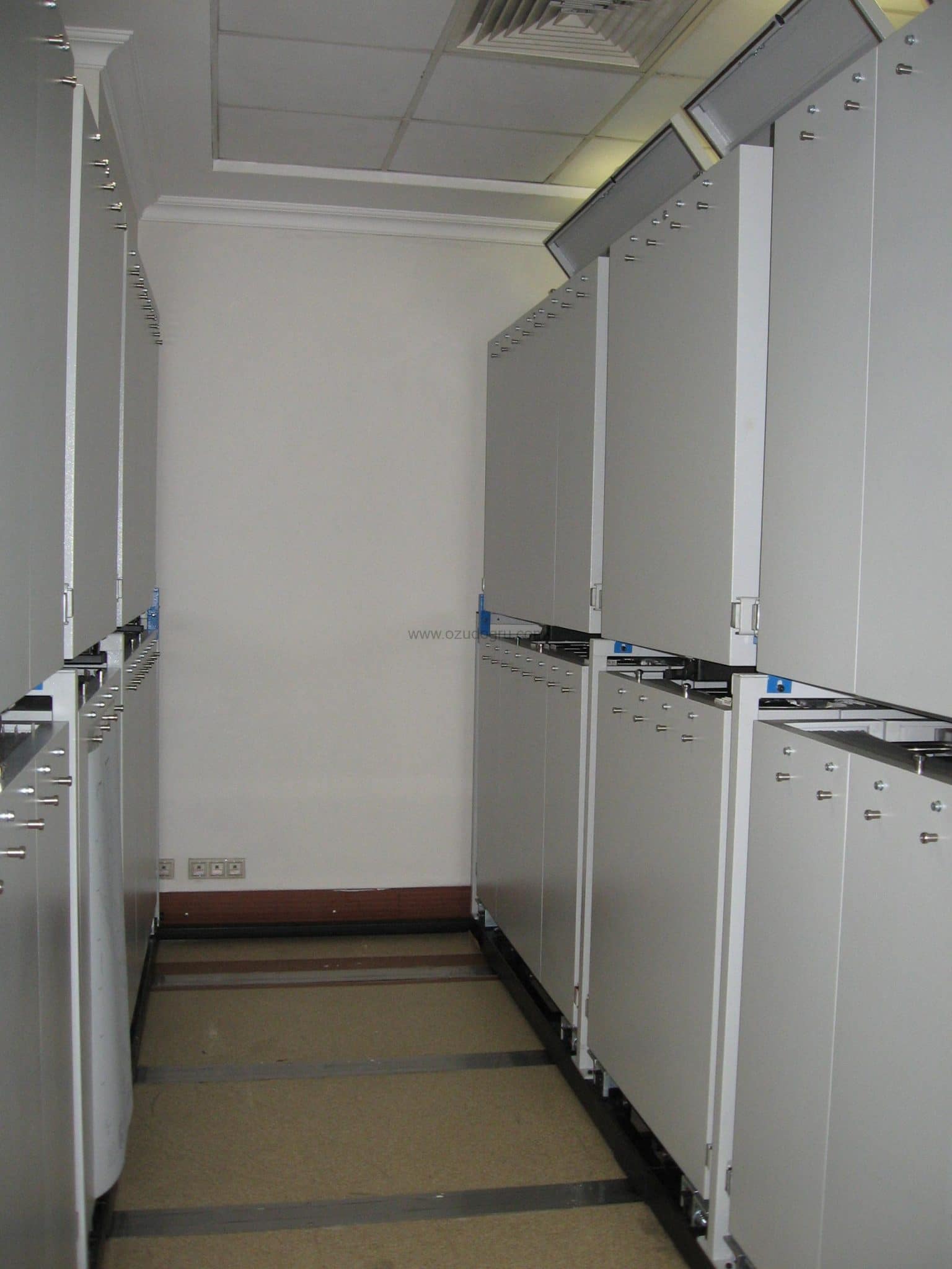 Two-Tier Horizontal Cabinet